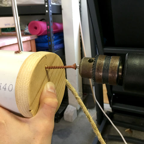 Screwing a bottom disc to a PVC pipe